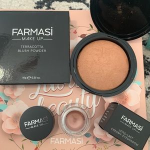 Makeup bundle